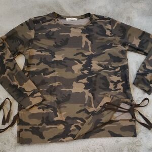 Lovely Souls Ultra Soft Tie-Side Top